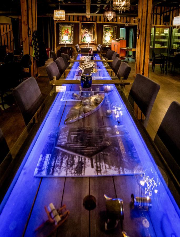 Boutique Hotel Mustaparta ตอร์นีโอ ภายนอก รูปภาพ